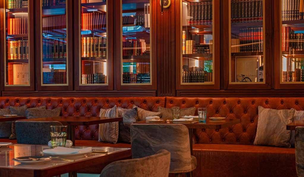 Wine & Books Lisboa Hotel Restoran fotoğraf Library at The Ivy, St John's Wood